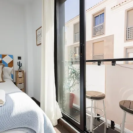 Rustic Chic In Downtown Málaga
