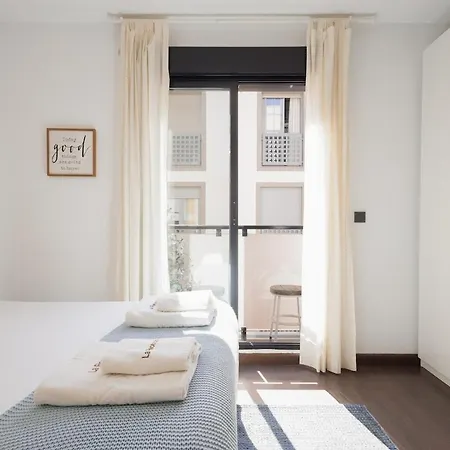 Rustic Chic In Downtown