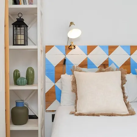 Rustic Chic In Downtown Apartamento Málaga