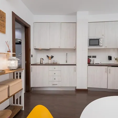Rustic Chic In Downtown *