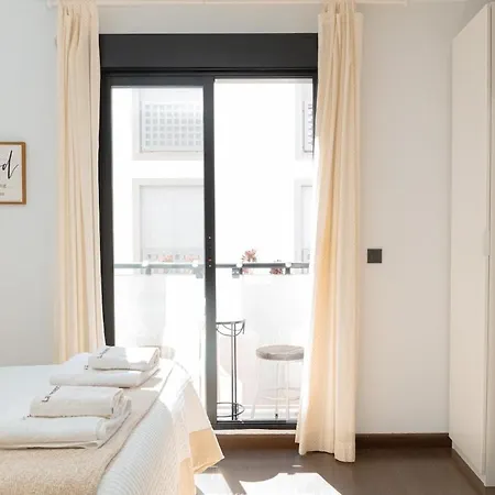 Rustic Chic In Downtown