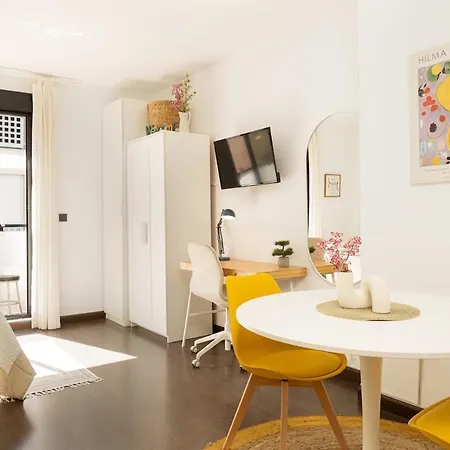 Rustic Chic In Downtown *